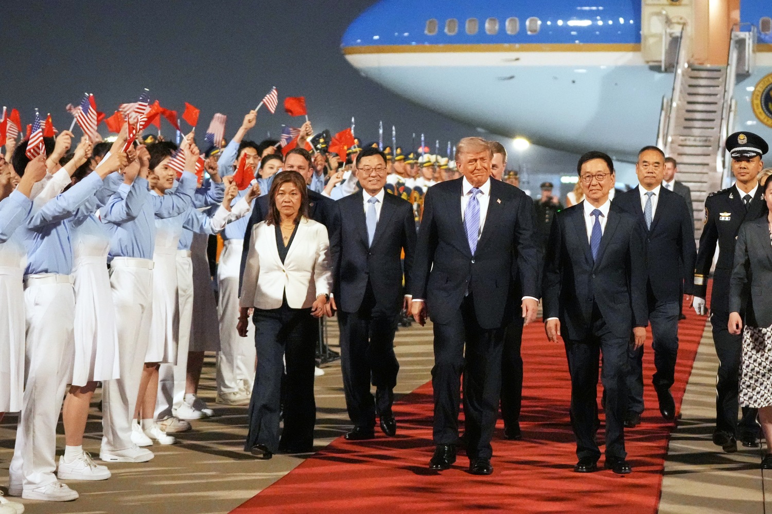 Trump lands in Beijing for state visit