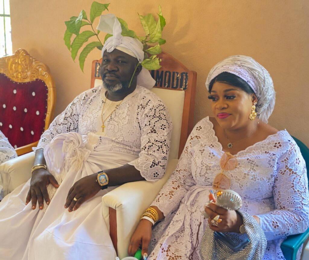 Ooni installs Yoruba Council president as Sooko Agoriesin of Ile-Ife