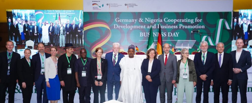 7e1d7798-bb76-4d74-be4d-3f763384fa7a