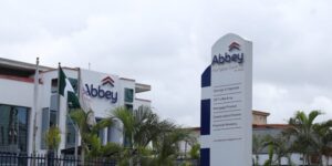 Abbey-building-2-750×375