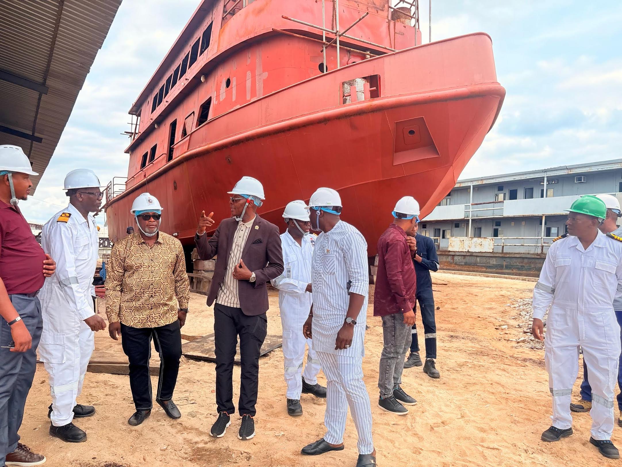 Akwa Ibom govt inspection team at Naval Shipyard in Port Harcourt
