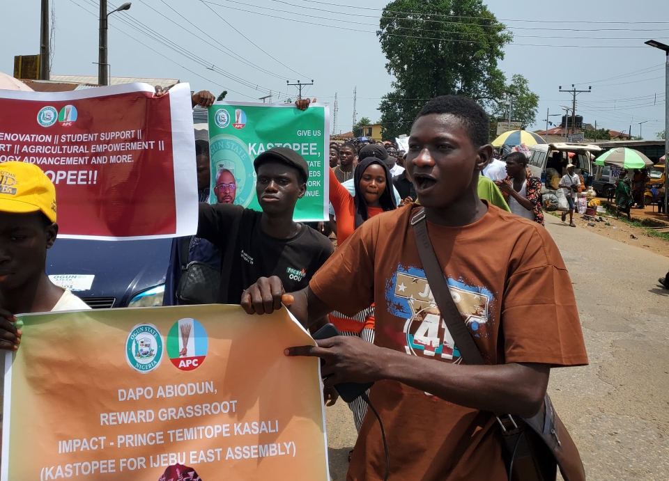 Students, youths hold solidarity walk for Prince Temitope Kasali in Ijebu East