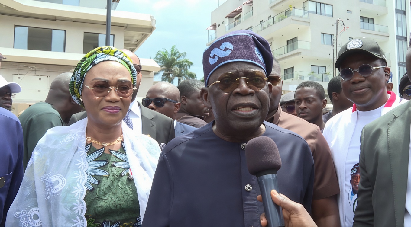 Tinubu, wife vote as APC presidential primary begins in Lagos