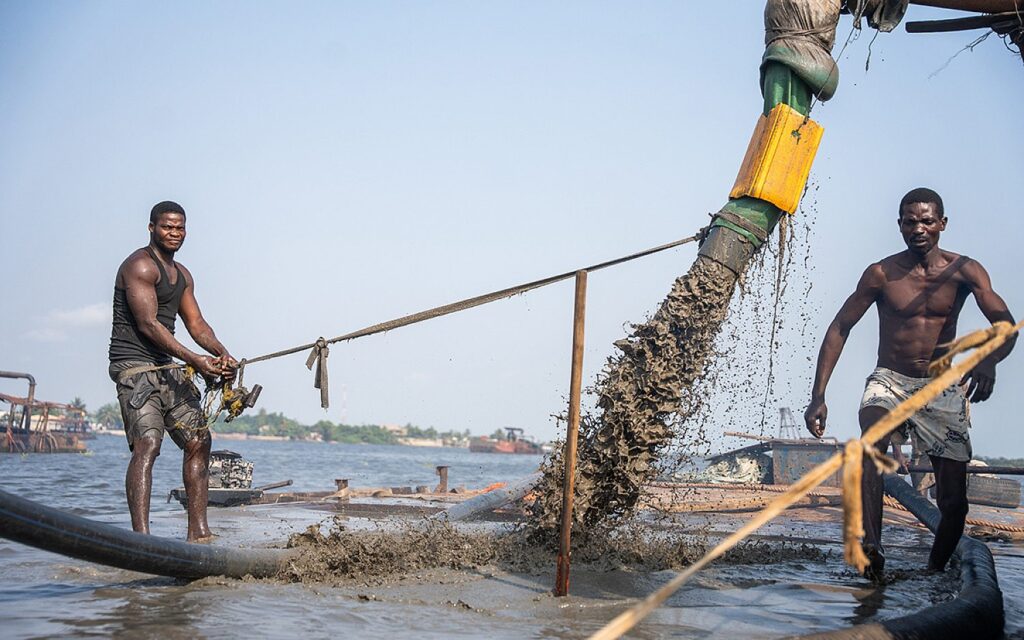 T1-Lagos-dredging-AP