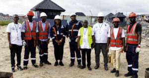 Tonlagha with participants