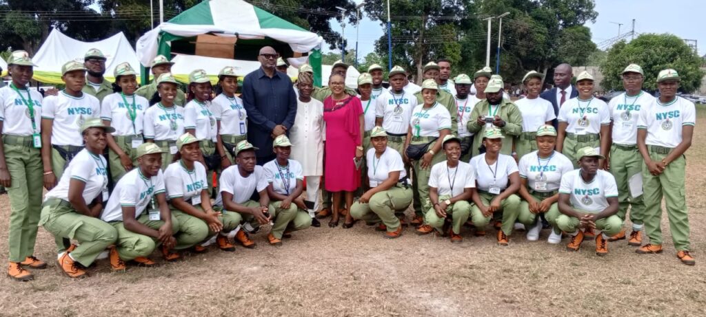 Oborevwori gifts N137.5m as transport allowance to corps members