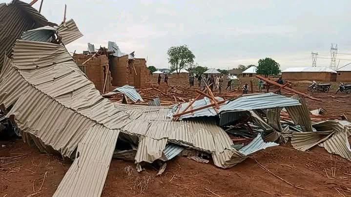 Windstorm sweeps Niger communities, wrecks thousands of homes