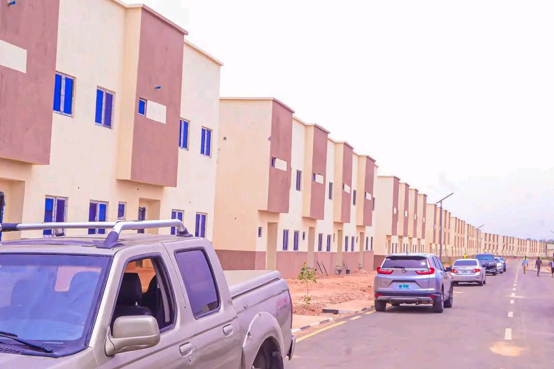 FG begins moves to give 6,000 Nigerians homes
