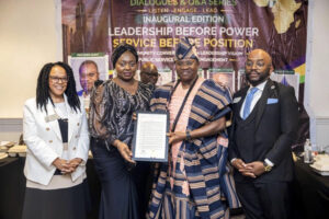 Adegoke (middle), his wife, Funmilola flanked by Adeyina (left) and Cummings (right)