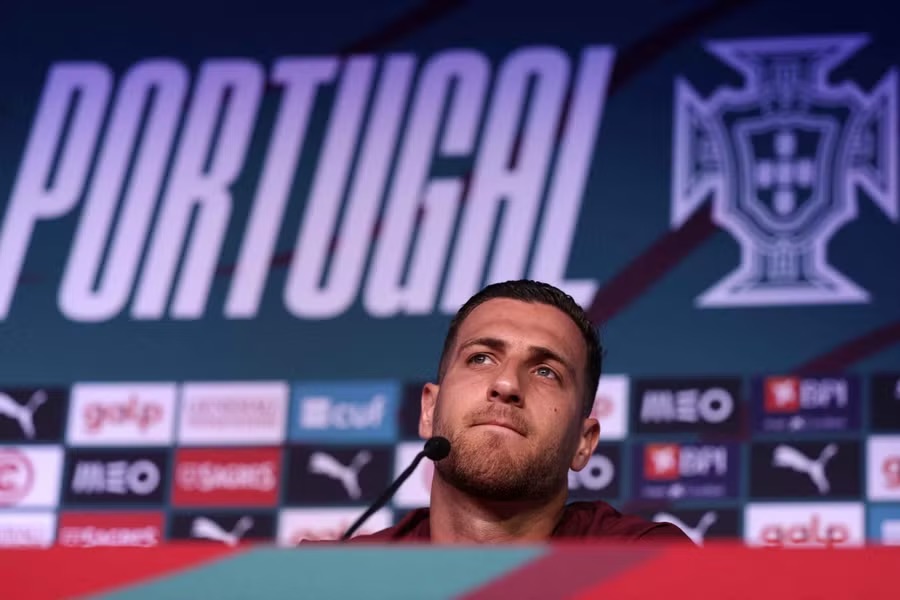 Dalot during the press conference