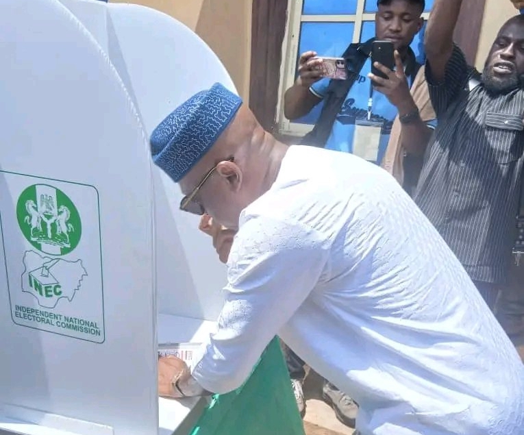 Ekiti voters admit to cash-for-vote deals in Oyebanji’s hometown — N10,000 from APC, N2,000 from ADC agents Ekiti voters admit to cash-for-vote deals in Oyebanji’s hometown — N10,000 from APC, N2,000 from ADC agents