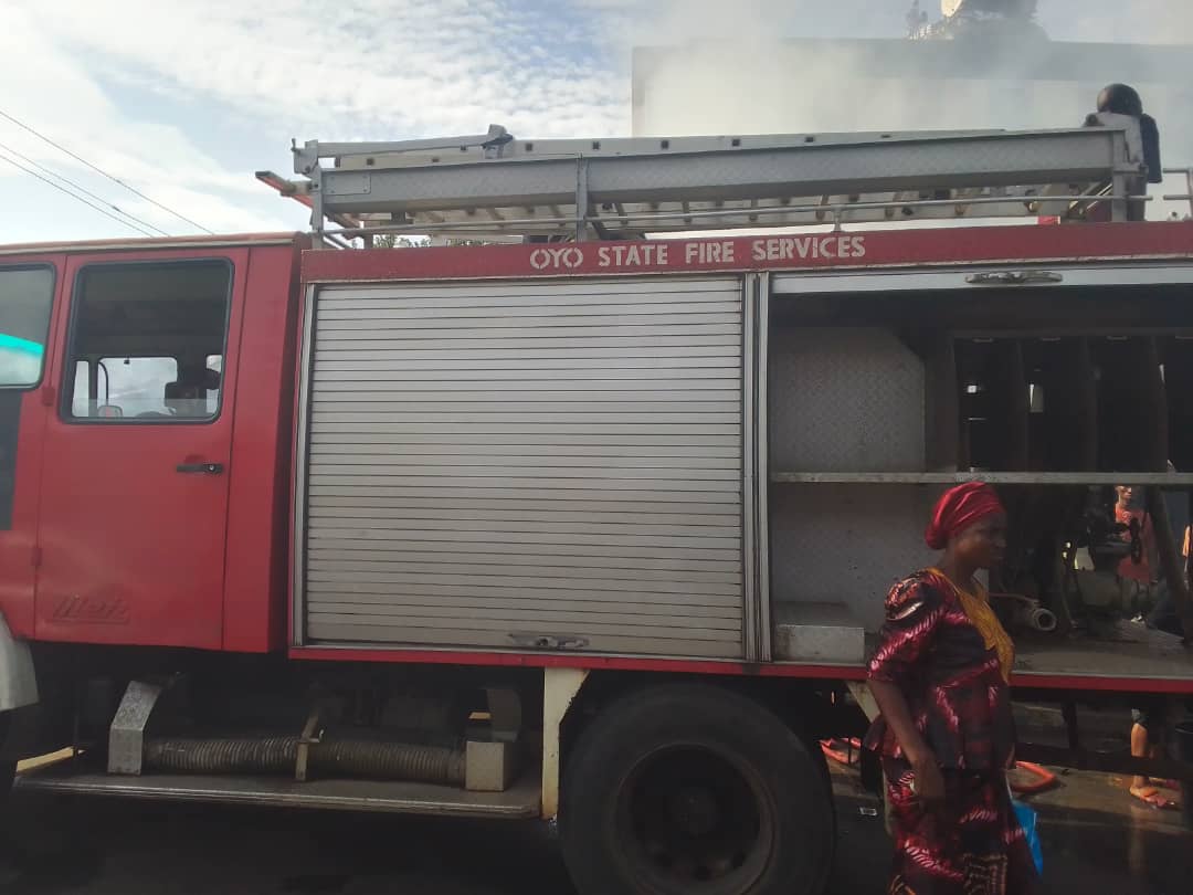 Fire razes 20 shops in Ibadan’s Dugbe, destroys goods worth over ₦100 million