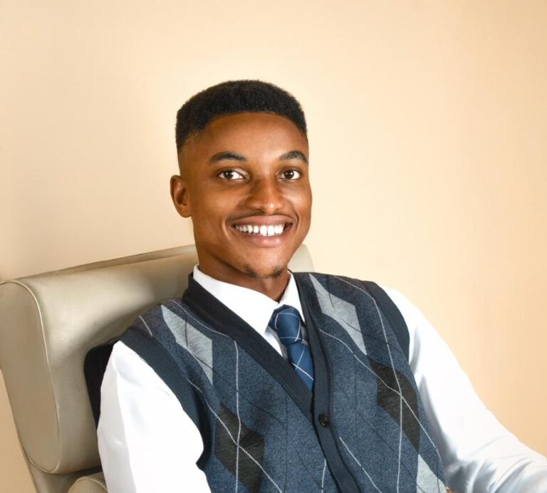 Pharm. Oluwatosin Idowu