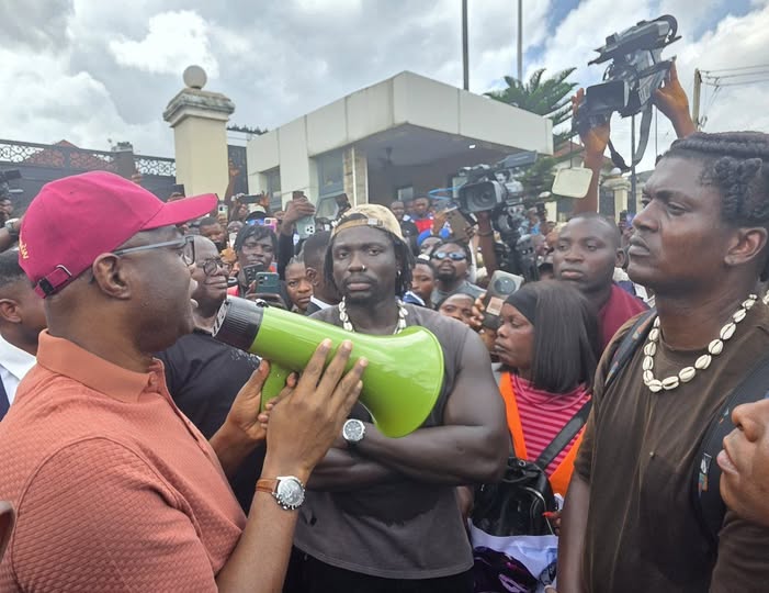 Makinde addresses VDM-led protesters, promises rescue of abducted schoolchildren