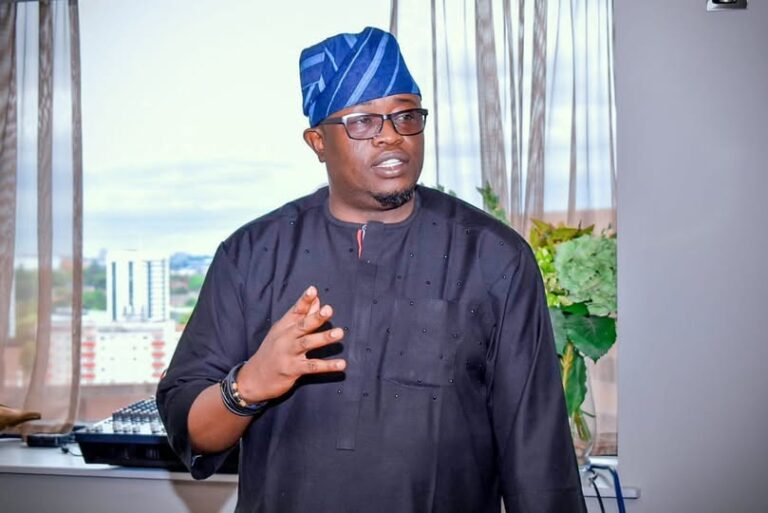 Osun APC slams Adeleke over airport, road, flyover contracts