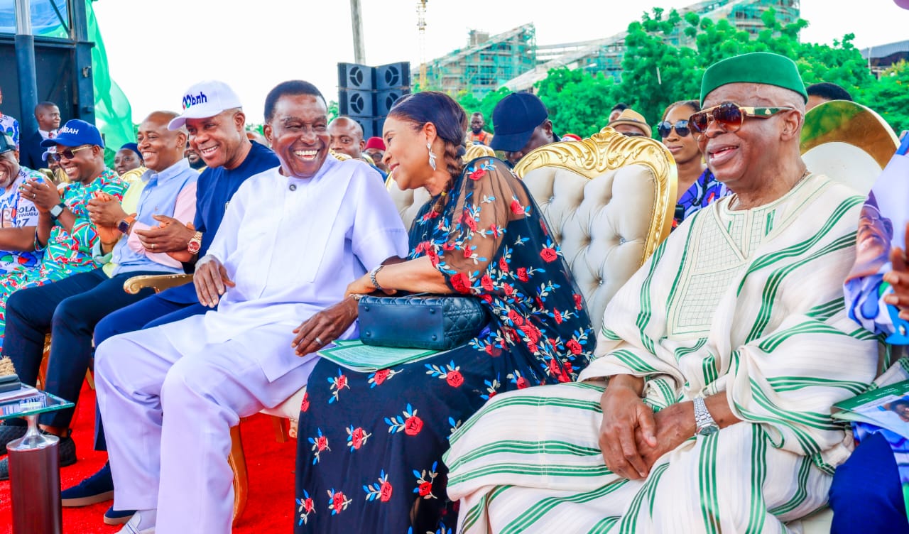 Mammoth crowd as Enugu East zone endorses Tinubu, Mbah for second term