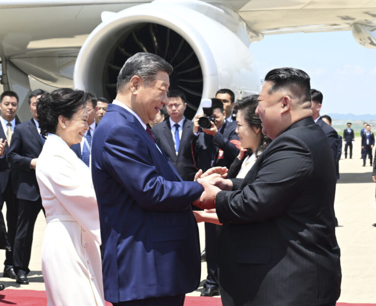 Chinese President Xi Jinping lands in North Korea