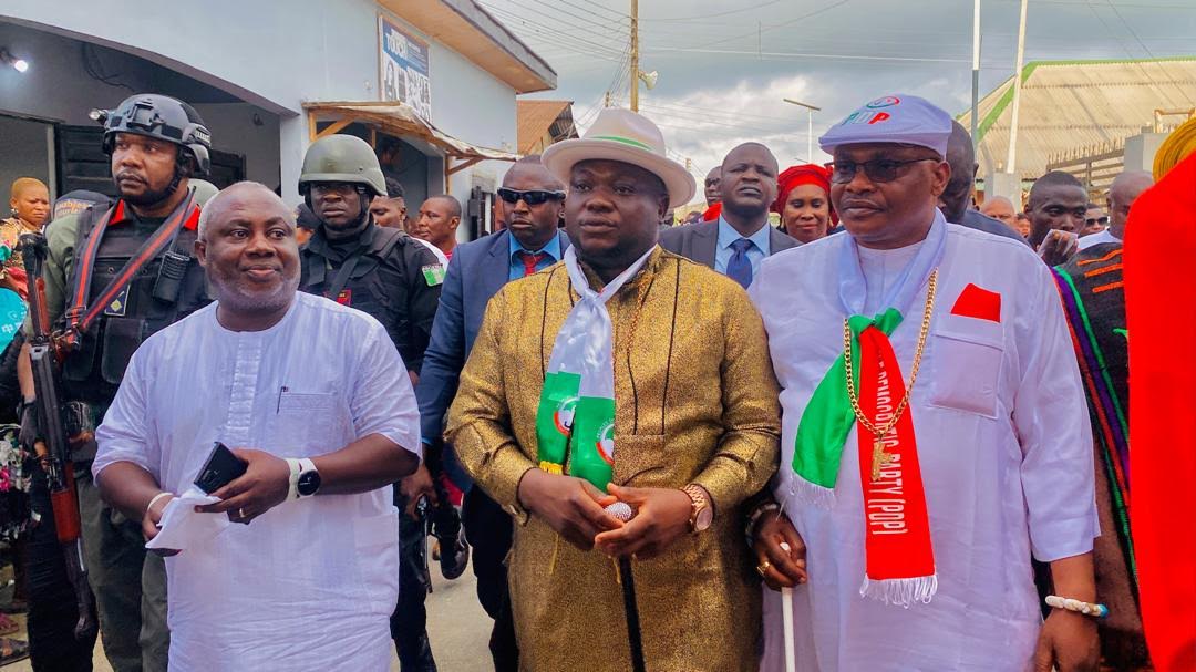 Bayelsa: APC loses ground as members defect to PDP