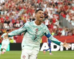 Cristiano Ronaldo scores as Portugal eliminate Croatia