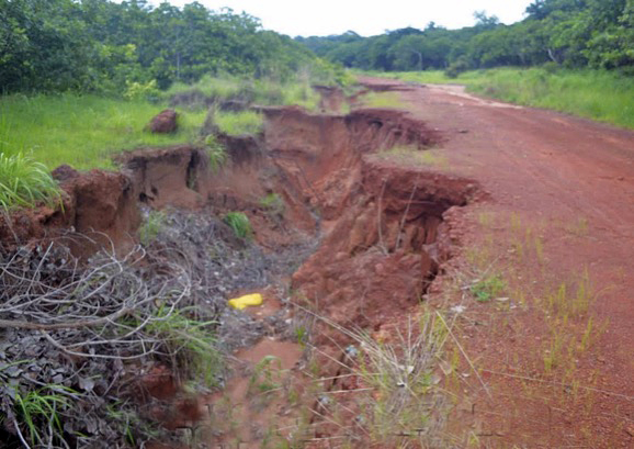 A dilapidated road in Agu-Umabor community.