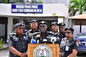 CP-Tijani-Fatai-commended-the-operatives-for-their-professionalism-and-dedication-to-duty-300×200