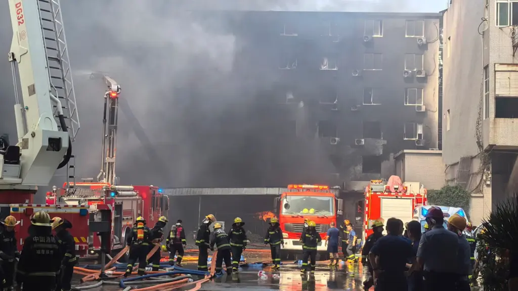 China shoe factory fire kills 28, Xi orders probe