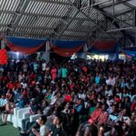 Football-fans-watching-the-final-match