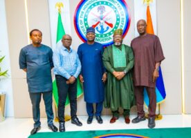 Gen-Chris-Musa-And-Defence-Correspondents-1