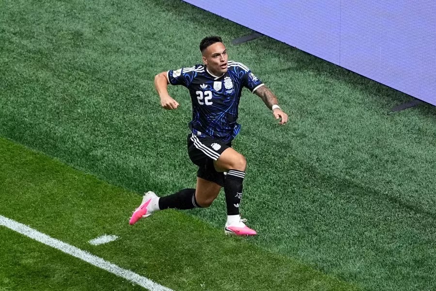 LAUTARO MARTINEZ