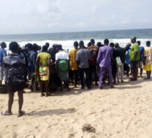 Life3 6 One sea, many hands
