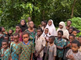 Oriire schoolchildren