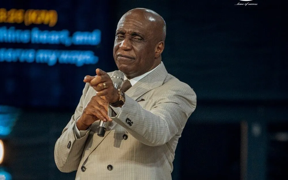 Pastor David Ibiyeomie