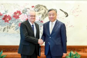 Chinese Vice Foreign Minister, Miao Deyu (r), with the Deputy Foreign Minister of the Russian Federation, Georgy Borisenko, during the China-Russia consultations on Middle East and African affairs in Beijing.