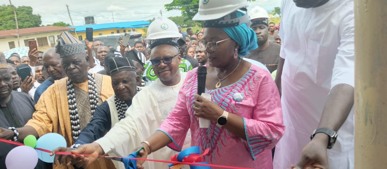 Flood: N-HYPPADEC hands over 20 resettlement housing units to displaced families in Benue