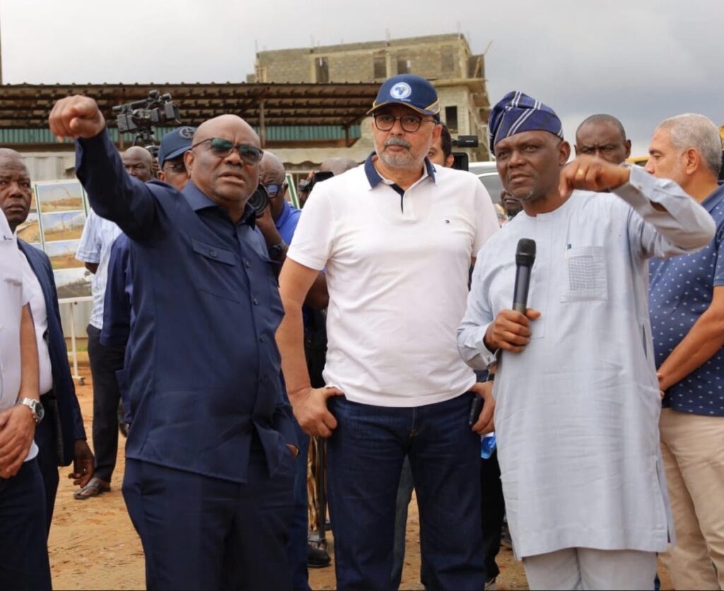 R-L: Ag. Executive Secretary, FCDA, Richard Dauda, Managing Director Arab Contractors, Mohammed Eldaros and the FCT Minister, Nyesom Wike, during the Minister’s inspection of the ongoing construction of Arterial Road N1 from Wuye District to Ring Road II in Abuja…Thursday