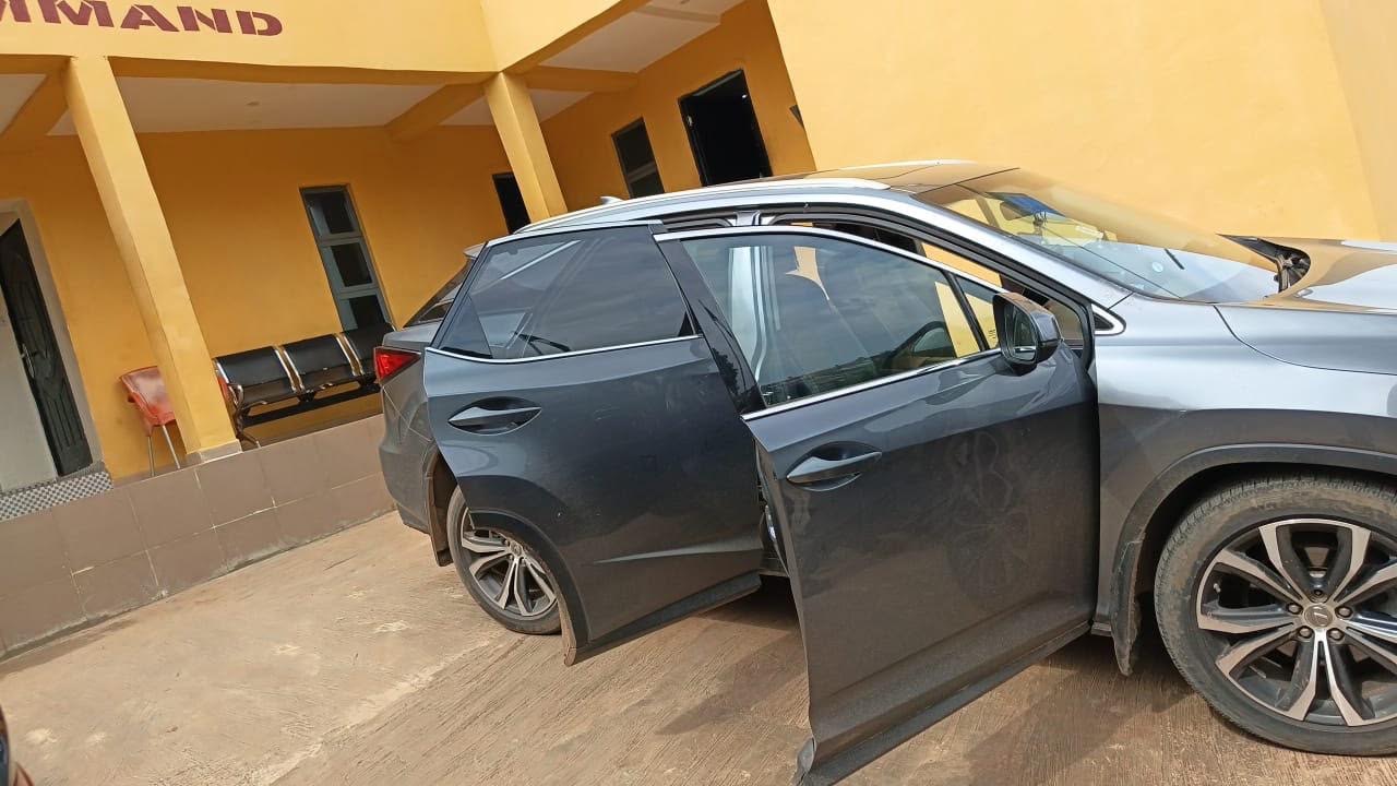 Oyo Police bust cross-border car theft syndicate, recover Lexus SUV, arrest two