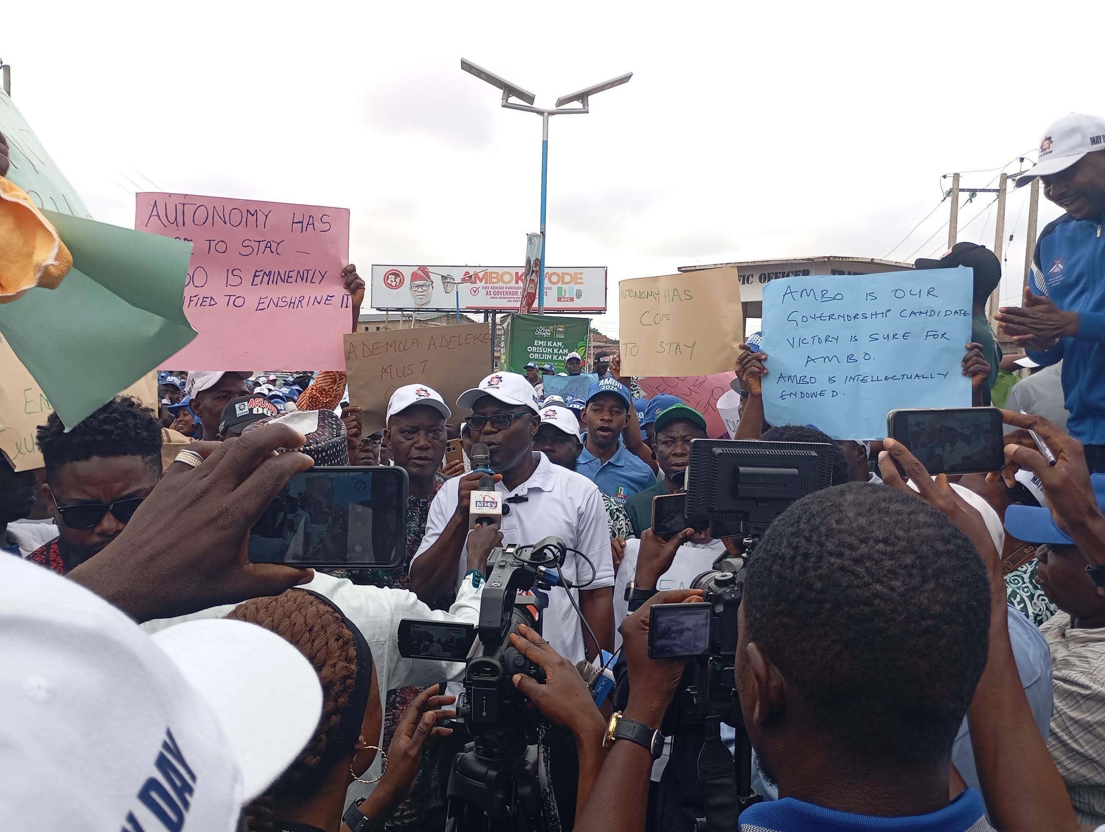 Suspended, sacked workers back Oyebamiji ahead of Osun poll