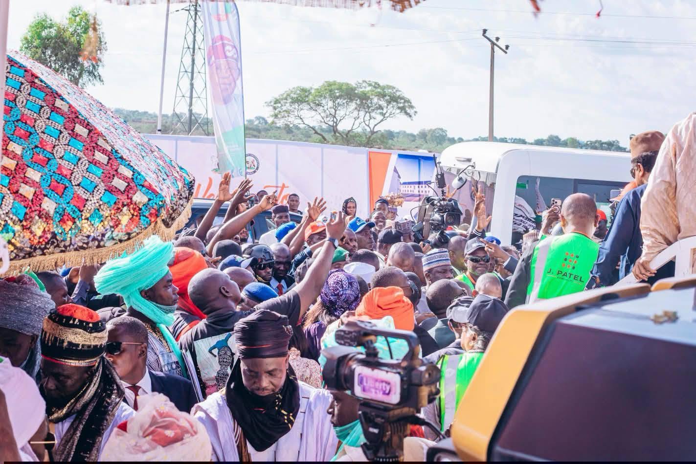 Kaduna: Birnin Gwari residents celebrate Tinubu’s road reconstruction project
