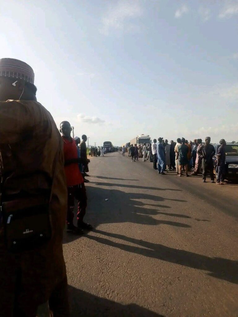 Zamfara: Police kill 17 bandits along Gusau-Funtua highway, rescue abducted victims