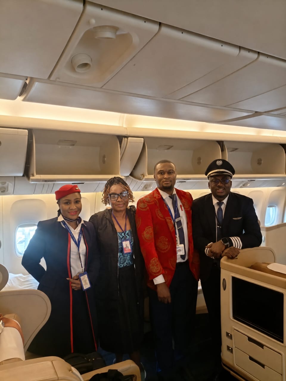 Christy Anyanwu and Airpeace Crew