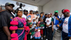 Cross River State Deputy Governor. Dr. Peter Odey, flanked by  Nigeria’s Bloggers Association President, Prince Jay Imonikhe (left), Chief of Staff to Gov Bassey Otu, Chief Emmanuel Ironbar, embedded; BBNaija Star, Phyna; Chief Press Secretary to Gov. Bassey Otu, Mr. Linus Obogo; Senior Special Assistant to the Governor on Public Advocacy, Mr. Friday Awade, and some other participants at the one million-man match on Friday