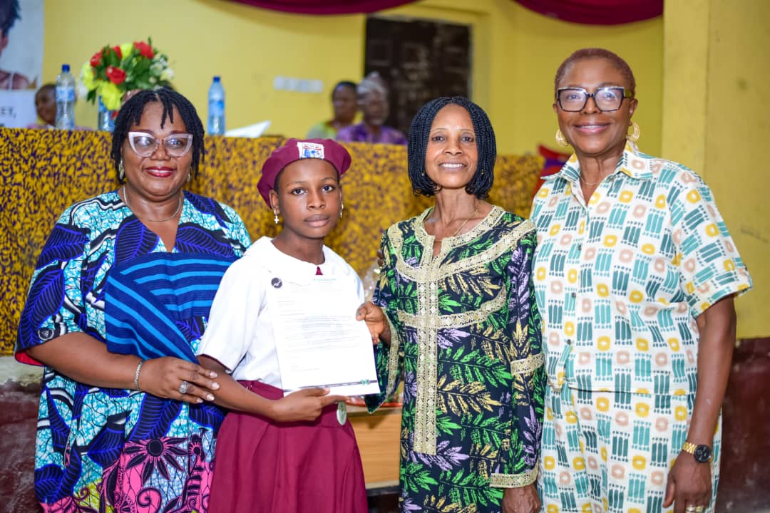 L-R-Mrs-Helen-Egbe-MissOluwasekemi-Bamisaye-Mrs-Olayinla-Christiana-Abiodun-Mr-Olufemi-Bamisile-Paseda-and-Mrs-Busola-Kolade