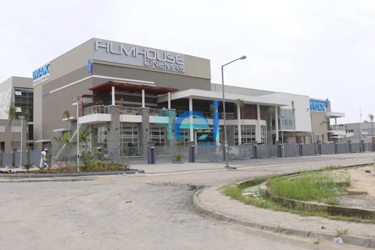 Machete-wielding man attacks Lekki cinema, two feared dead