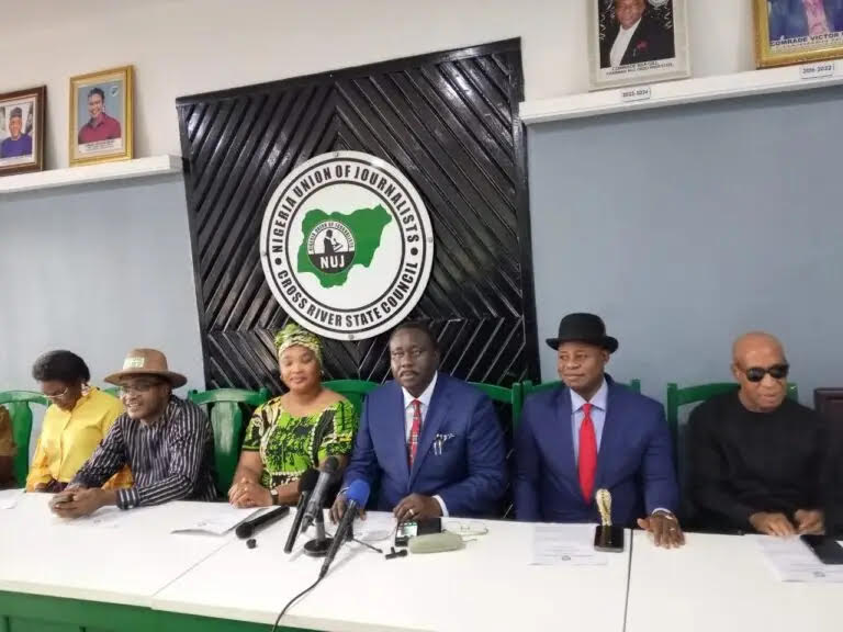 Sir Arthur Jarvis, PDP gubernatorial candidate addressing the press alongside other chieftains of the party