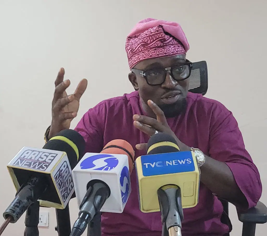 Olootu Bolaji Adeniji