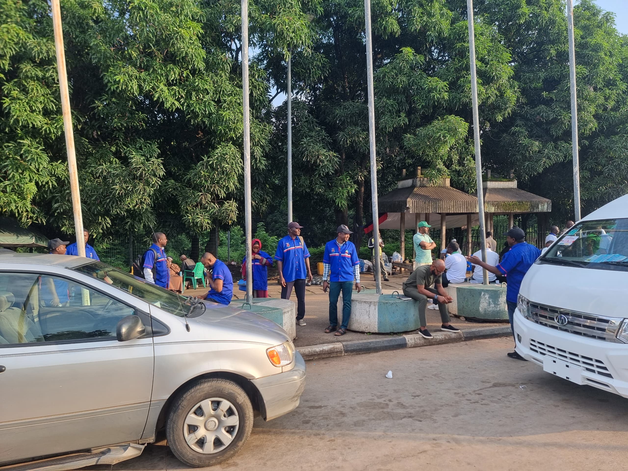 TUC pickets Abuja Continental Hotel over alleged abuse of workers’ rights