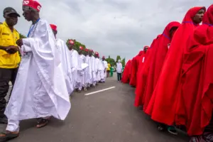Brides and grooms arrive for mass weeding ceremony in Kano, Saturday, August 8, 20256 (AP Photo/Sani Maikatanga)