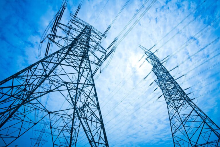 Transmission tower