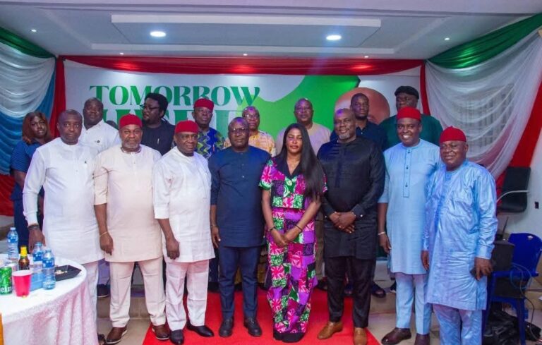 Ex-council chairmen in Enugu honour Edeh, declare support for Mbah’s re-election
