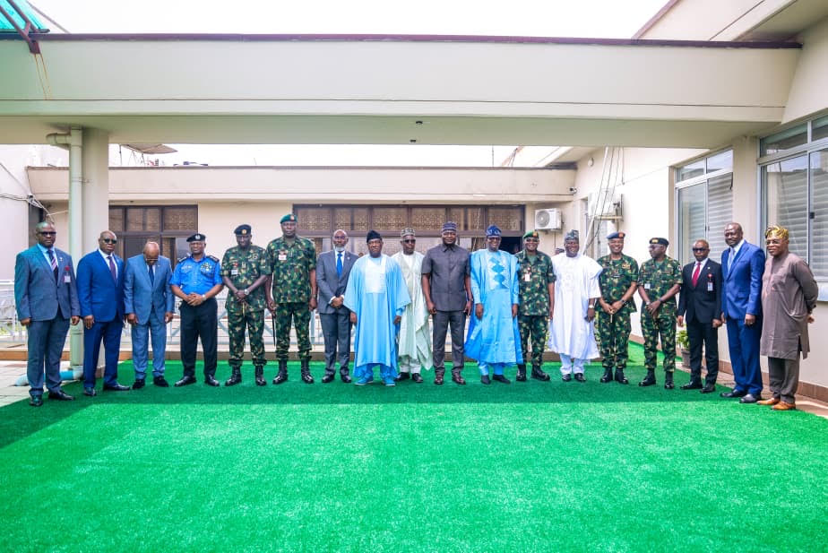 Secretary to the Government of the Federation, George Akume (8th left), flanked by Nigeria’s Service Chiefs, Minister of Defence, General Christopher Musa (rtd.); Minister of State for Defence, Bello Muhammad Matawalle; National Security Adviser, Nuhu Ribadu; Special Adviser to the President on Homeland Security, Major General Adeyinka Famadewa (rtd.), and some Permanent Secretaries in the Office of the Secretary to the Government of the Federation (OSGF), during the inauguration of the Committee for the Preparation of a National Threat Assessment and Five-Year Strategic Defence and Security Operations Plan in Abuja on Wednesday, August 26, 2026